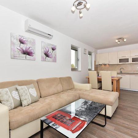 Apartmani Iva Вир Екстер'єр фото