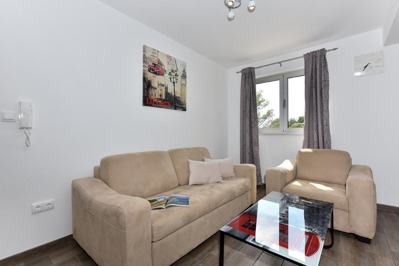 Apartmani Iva Вир Екстер'єр фото
