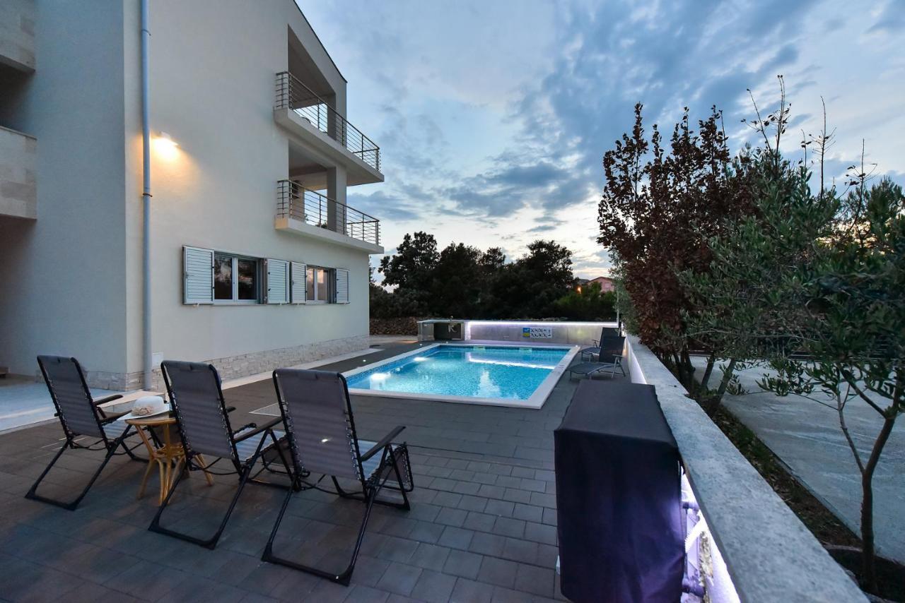 Apartmani Iva Вир Екстер'єр фото