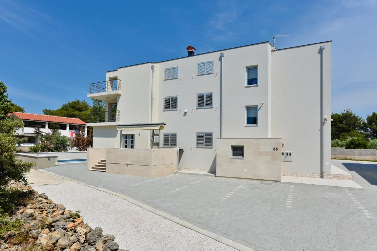 Apartmani Iva Вир Екстер'єр фото