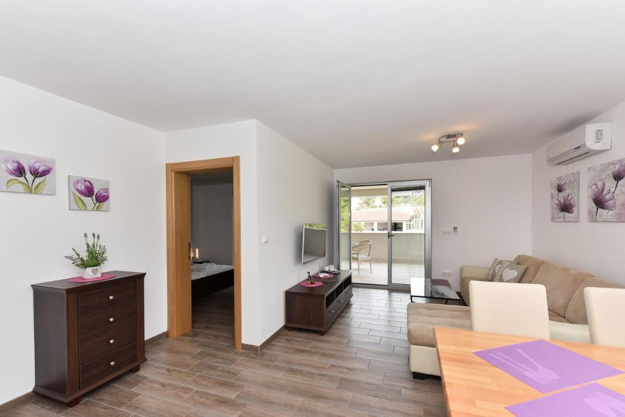 Apartmani Iva Вир Екстер'єр фото