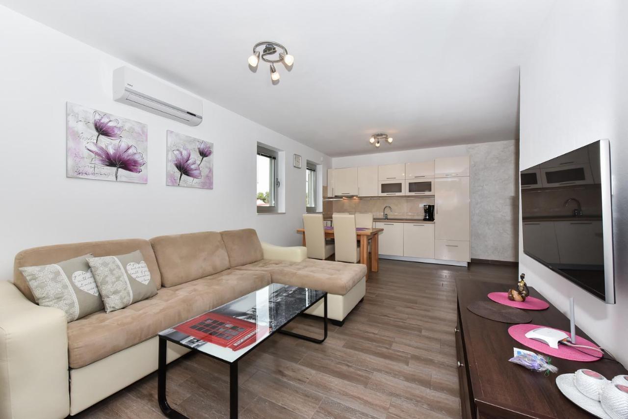 Apartmani Iva Вир Екстер'єр фото