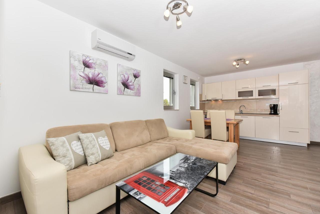 Apartmani Iva Вир Екстер'єр фото