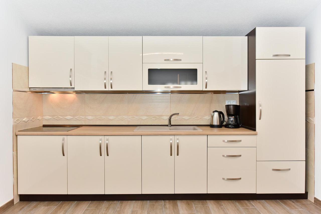 Apartmani Iva Вир Екстер'єр фото
