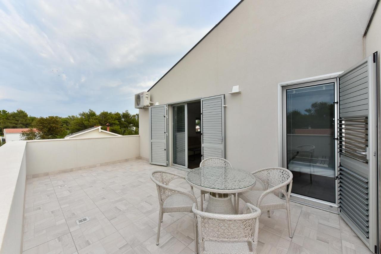 Apartmani Iva Вир Екстер'єр фото