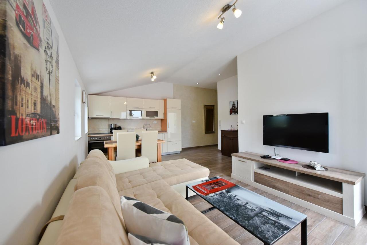 Apartmani Iva Вир Екстер'єр фото
