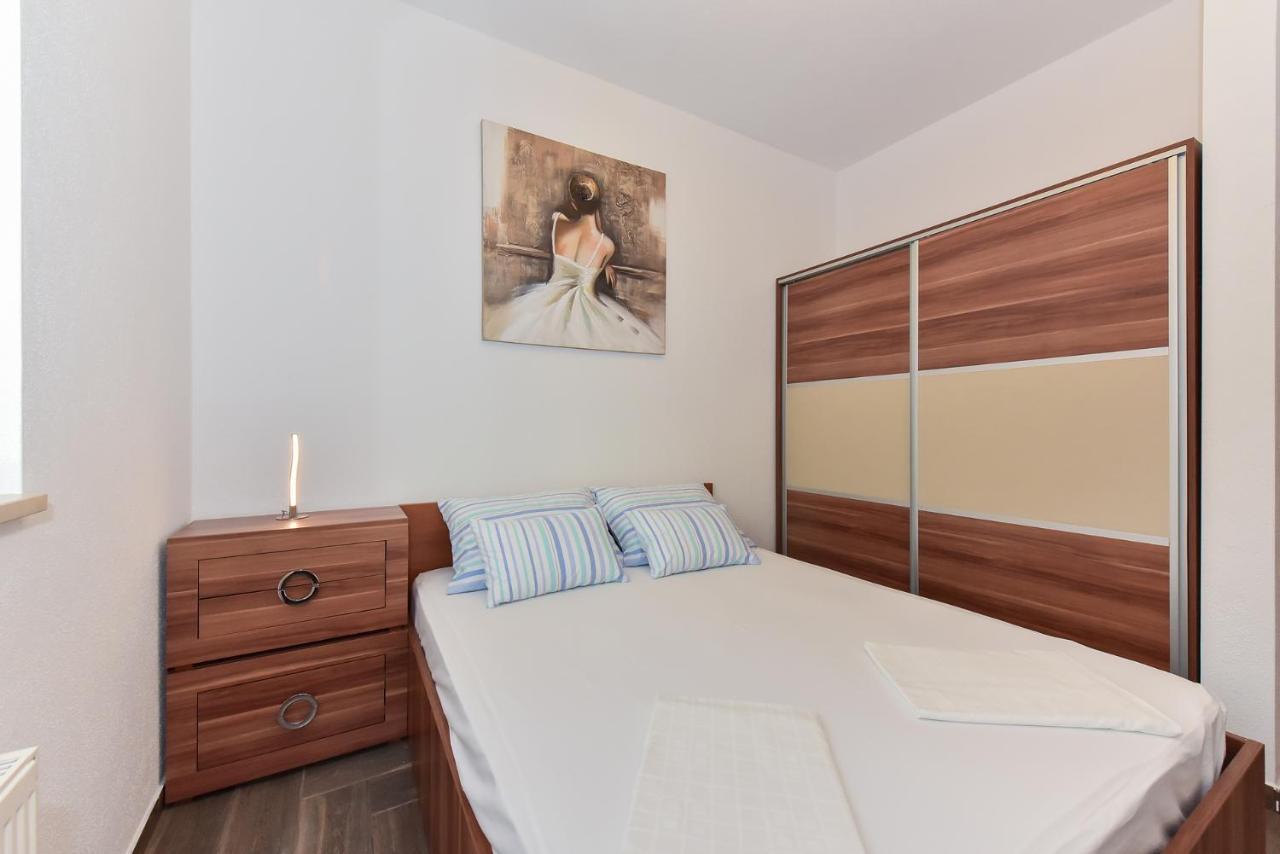Apartmani Iva Вир Екстер'єр фото