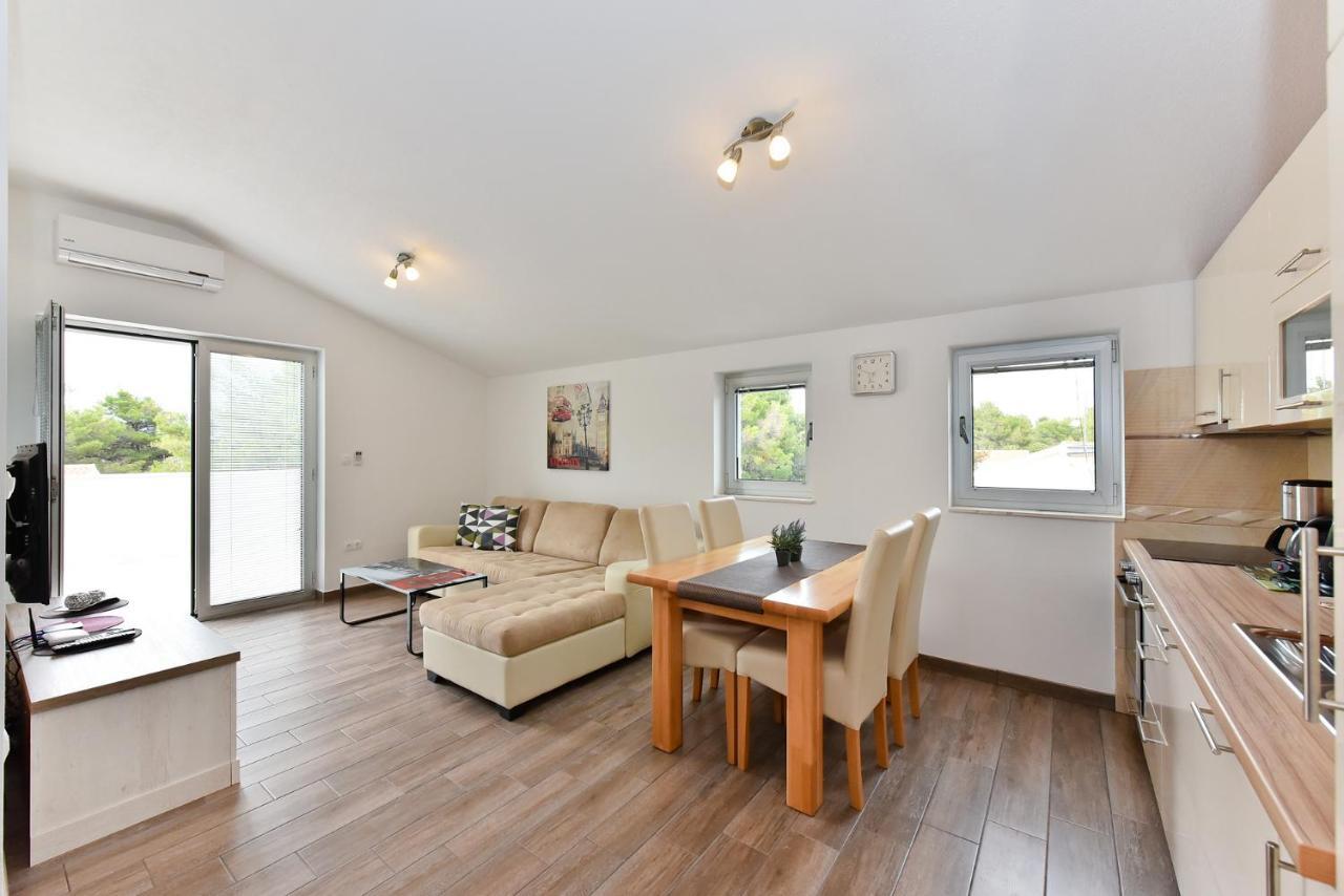Apartmani Iva Вир Екстер'єр фото
